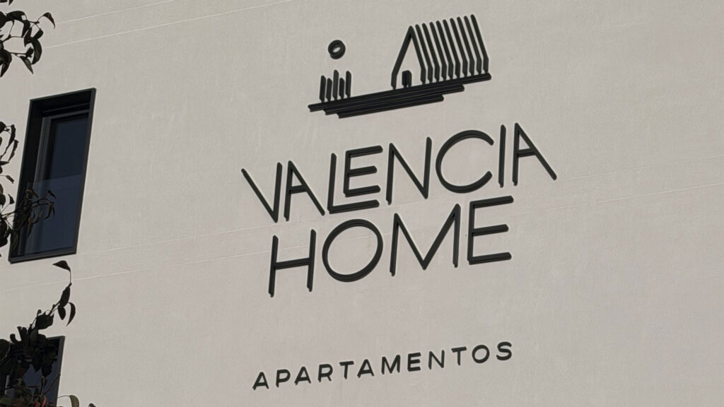 Letras corpóreas del proyecto Valencia Home en Valencia