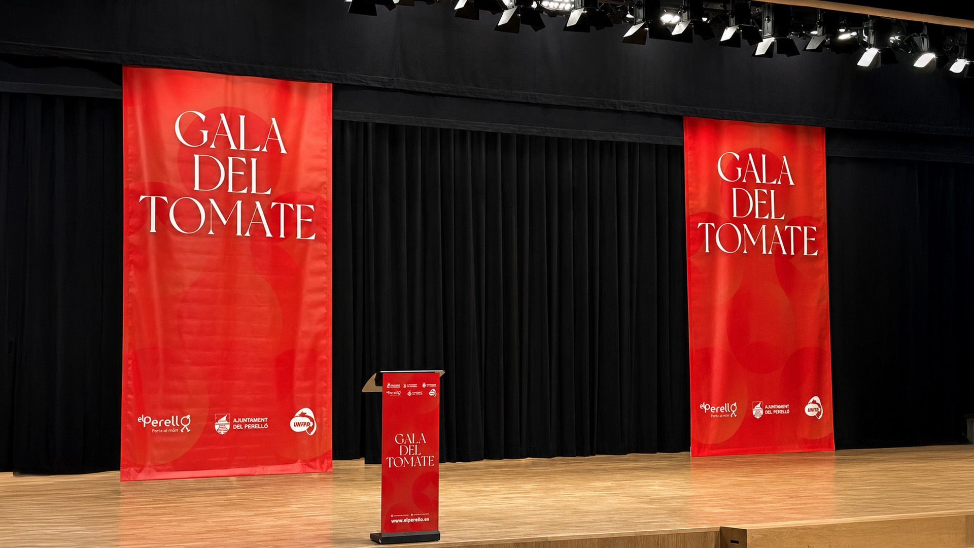 Lona impresa de gran formato para evento en Valencia